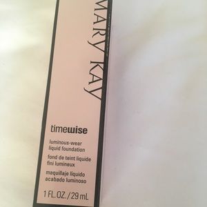 Mary Kay liquid Foundation